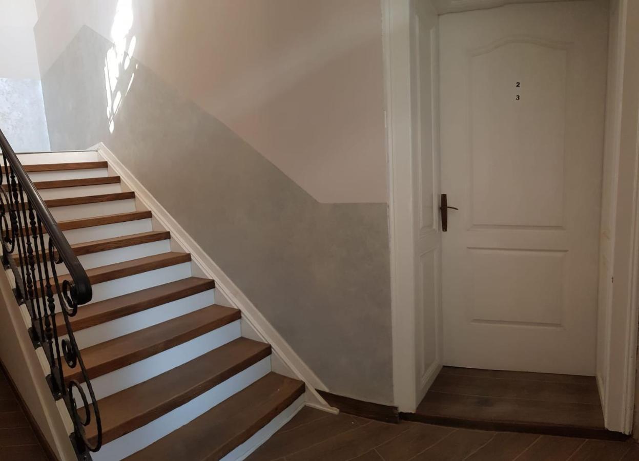 Tabacco Rooms Obrenovac  エクステリア 写真